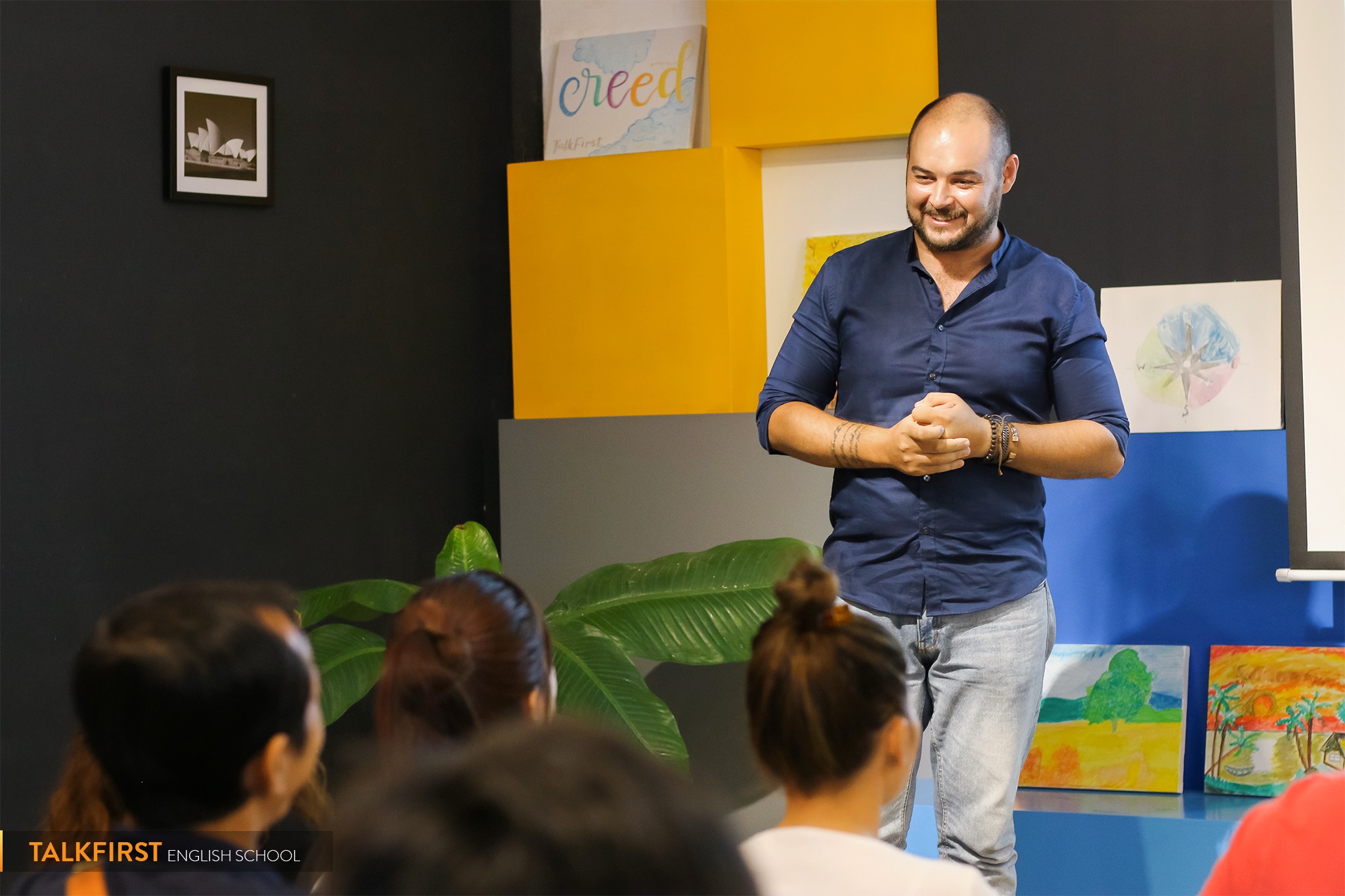 Modal Verb: khái niệm, công thức, cách dùng và bài tập có đáp án