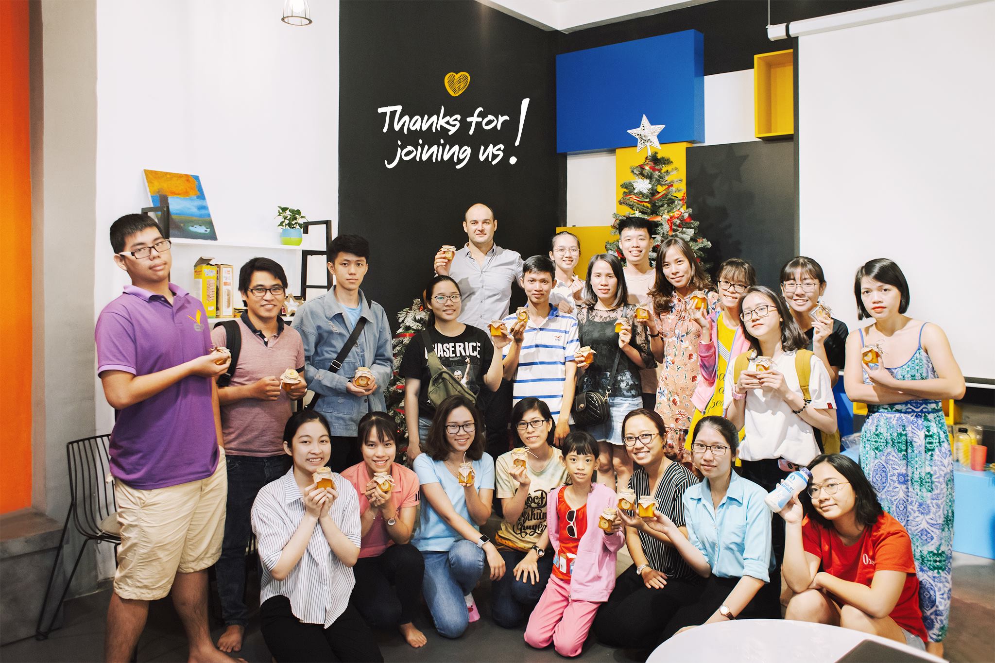 Lịch học linh hoạt với hơn 10 khung giờ mỗi ngày, tự đặt lịch học như đặt vé xem phim!