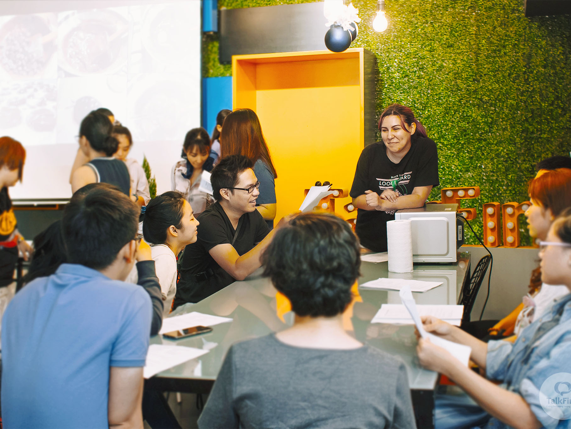 Đội ngũ giáo viên Bản ngữ & Việt Nam nhiều kinh nghiệm giảng dạy!