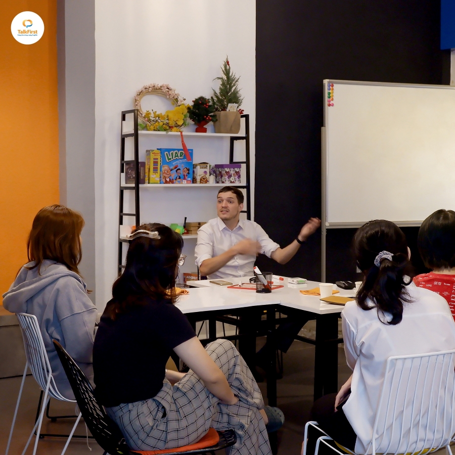trung tâm học tiếng anh talkfirst